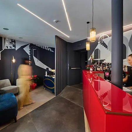 Mytale Creative Academy 4*