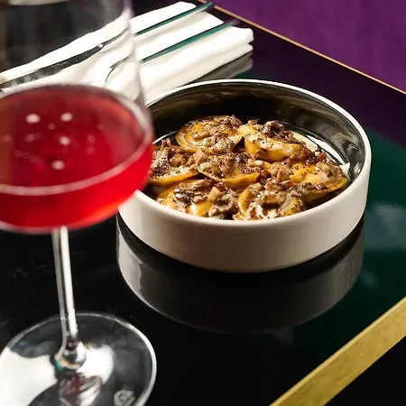 Mytale Creative Academy 호텔