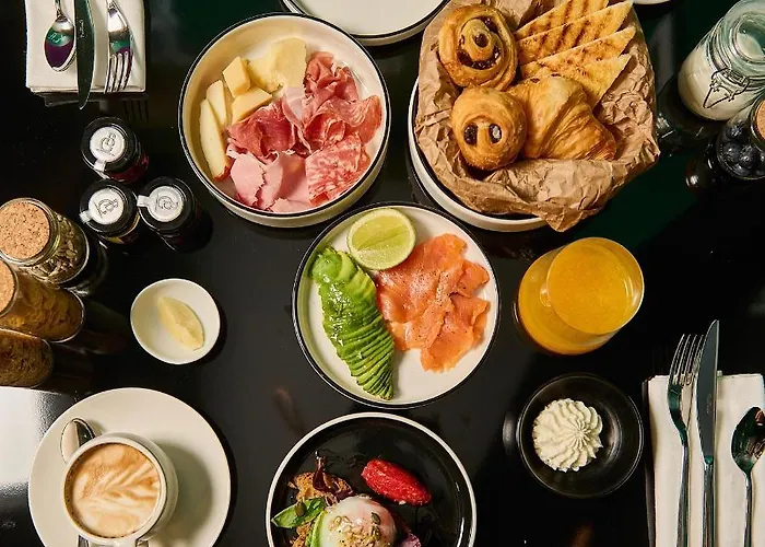 Hotel Mytale Creative Academy 4*