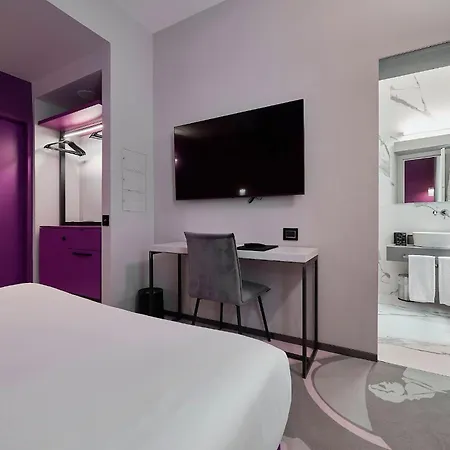 Mytale Creative Academy Hotel Rom